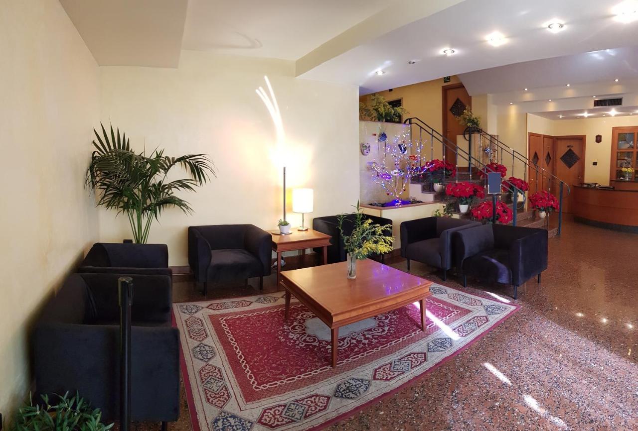 Savant Hotel Lamezia Terme Exterior foto